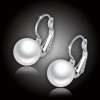 Původní cena 679,- Kč Okouzlující perlové náušnice z chirurgické oceli dokonale dodají punc elegance vašemu vzhledu. Perly mají skleněné jádro a na povrchu jsou potaženy vrstvou pravé perleti. Na tento produkt se již nevztahuje další sleva.