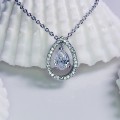 Okouzlující náhrdelník Water Drop