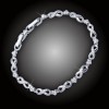 Náramek bohatě zdobený třpytivými krystaly s diamantovým brusem ozdobí každou něžnou ručku. Lze jej snadno zkrátit odejmutím prodlužovací části, aby jej mohly nosit dámy s užším i širším zápěstím. Je vykládán precizně broušenými kubickými zirkony švýcarské kvality AAA+, na povrchu je potažen drahým platinovým kovem – rhodiem.
Šperky standardně zasíláme v dárkovém pytlíčku.
Krabičku ke šperku zakoupíte ZDE
