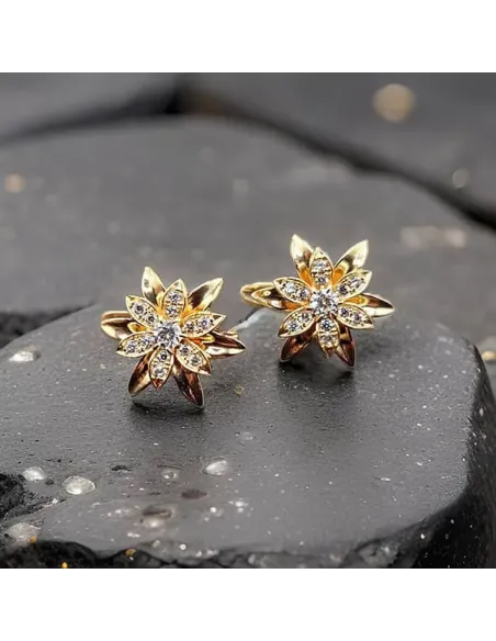 Květinové náušnice La Diamantina Lilianna Gold se zirkony, zlatavý lesk a jiskřivé kamínky