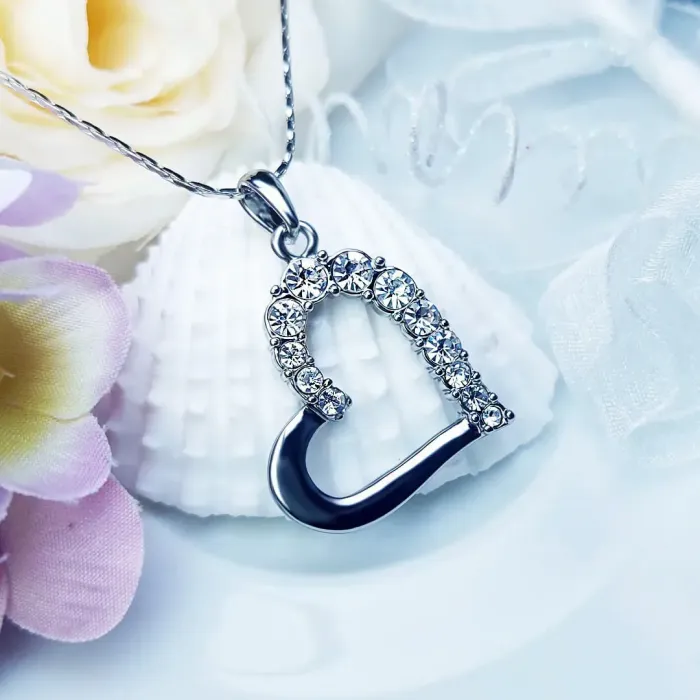 Náhrdelník Velké srdce s čirými krystaly Swarovski®