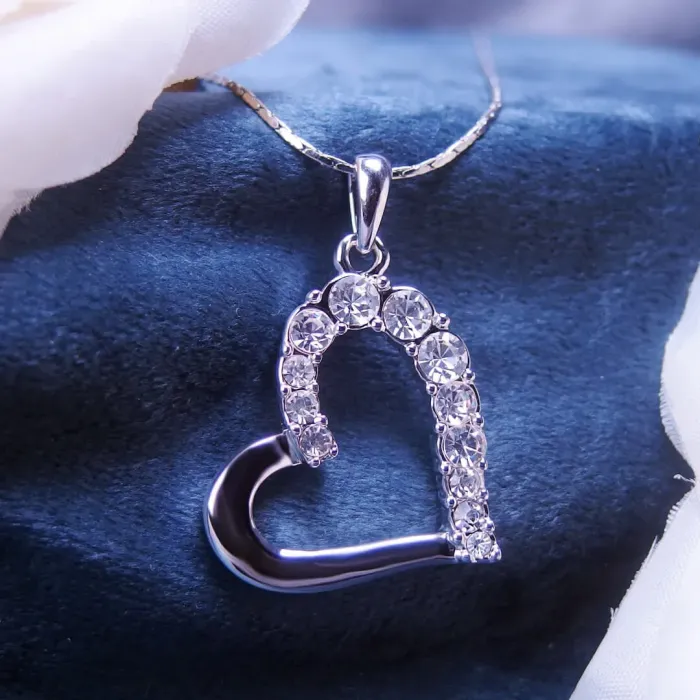 Náhrdelník Velké srdce s čirými krystaly Swarovski®