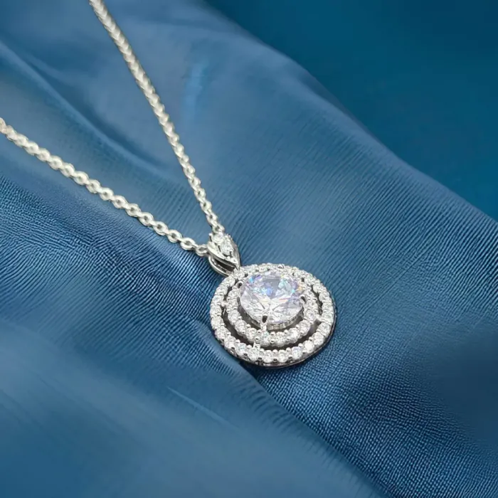 Třpytivý náhrdelník Cassiopea s krystaly Swarovski®