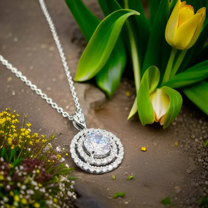 Třpytivý náhrdelník Cassiopea s krystaly Swarovski®