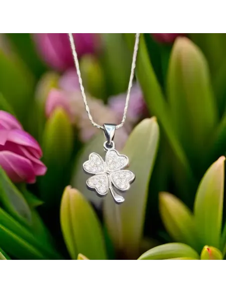Náhrdelník Něžný čtyřlístek pro štěstí s krystaly Swarovski®