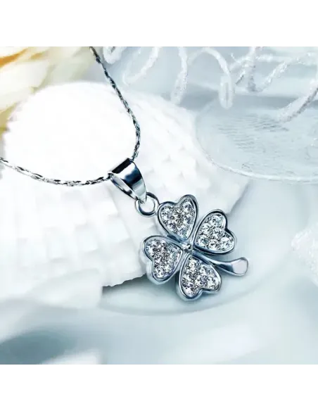 Náhrdelník Něžný čtyřlístek pro štěstí s krystaly Swarovski®