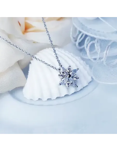 Náhrdelník Diamond Flower se zirkony