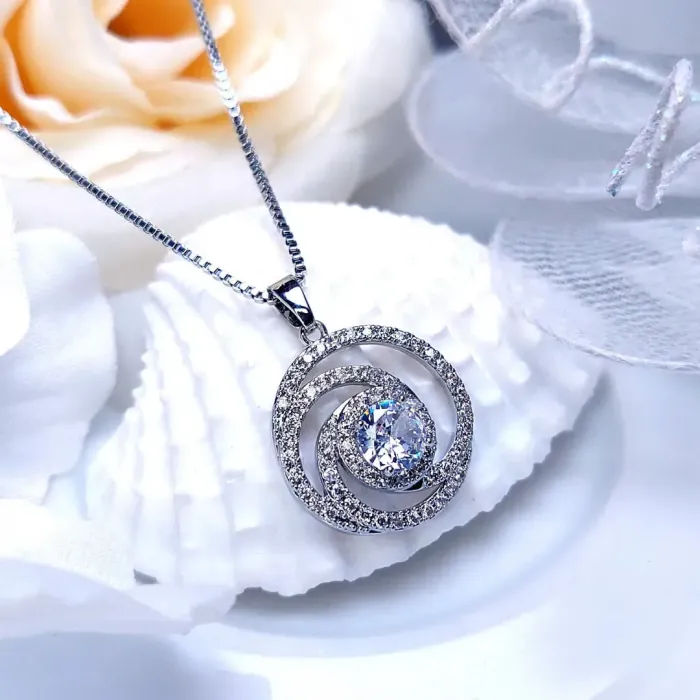 Náhrdelník Universe s krystaly Swarovski®