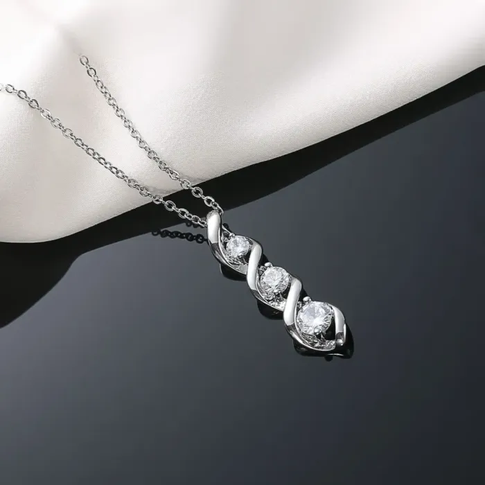 Náhrdelník Trinity s krystaly Swarovski®