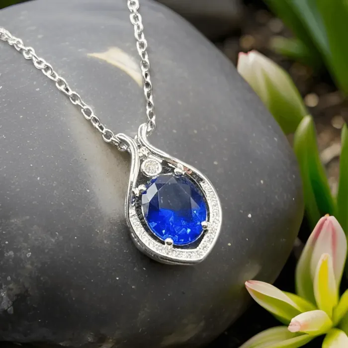 Exotický náhrdelník Nemesis s kubickými zirkony