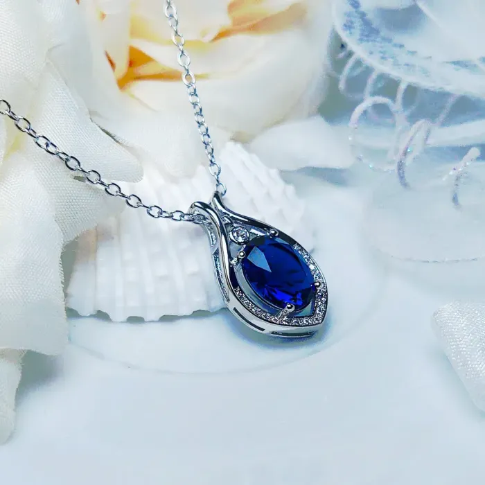 Exotický náhrdelník Nemesis s kubickými zirkony