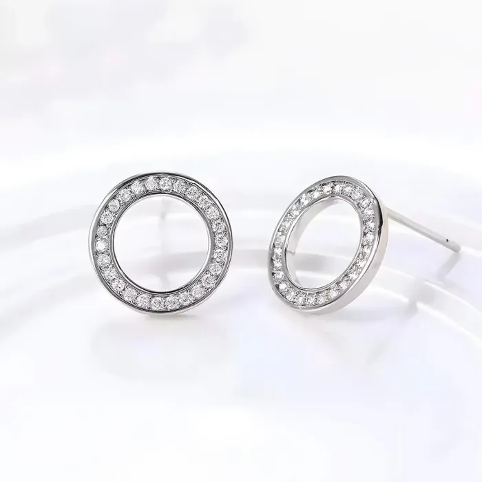 Stříbrné náušnice Eternity se zirkony