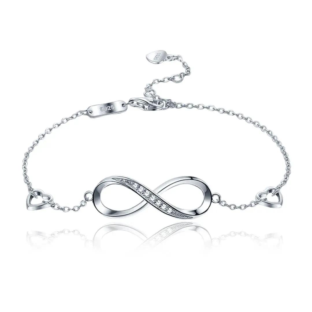 Stříbrný náramek Infinity Love s kubickými zirkony