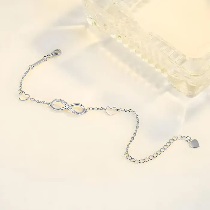 Stříbrný náramek Infinity Love s kubickými zirkony