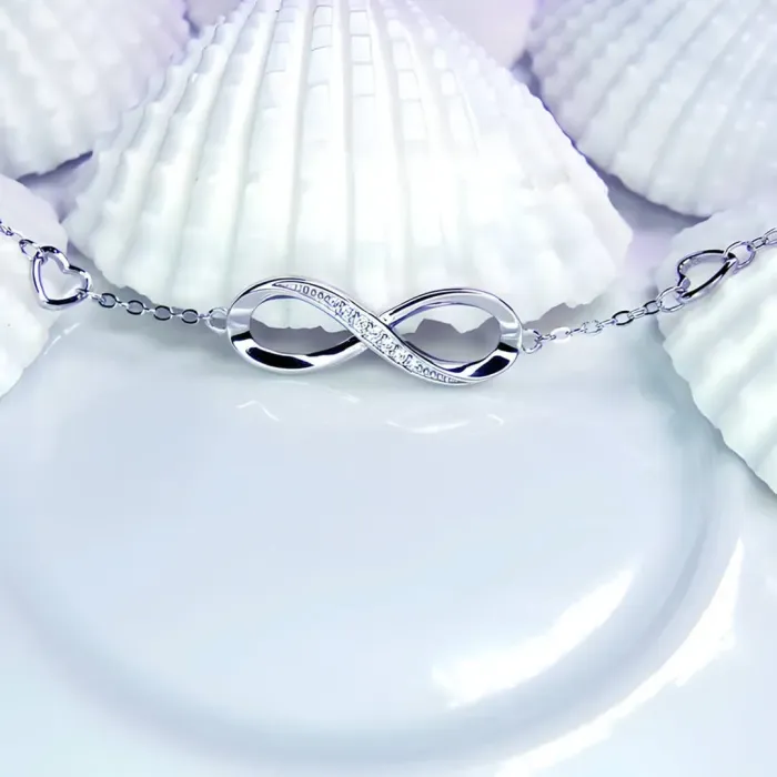 Stříbrný náramek Infinity Love s kubickými zirkony