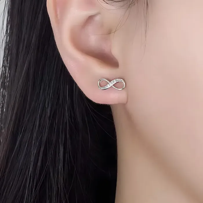 Stříbrné náušnice Infinity se zirkony