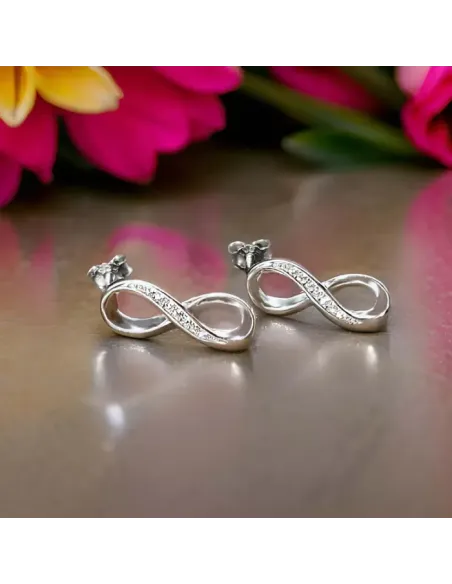 Stříbrné náušnice Infinity se zirkony