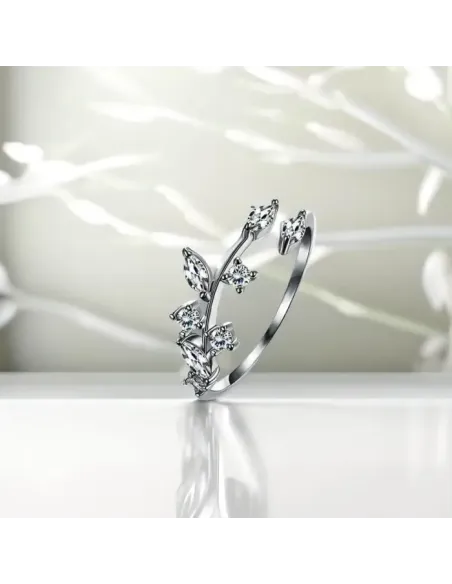 Stříbrný prsten Freya se zirkony