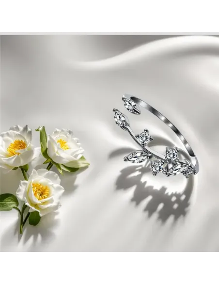 Stříbrný prsten Freya se zirkony