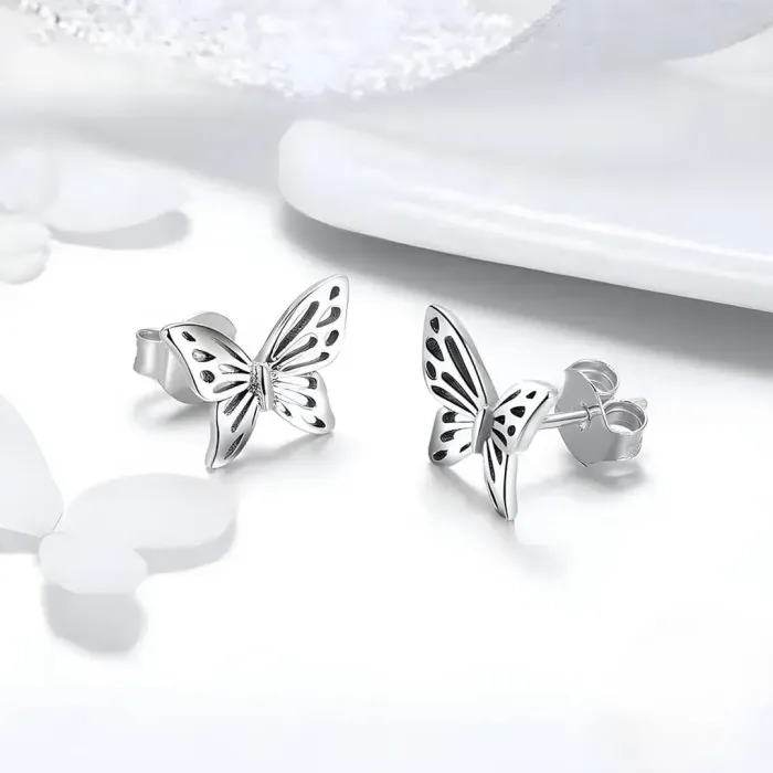 Romantické stříbrné náušnice Motýlek