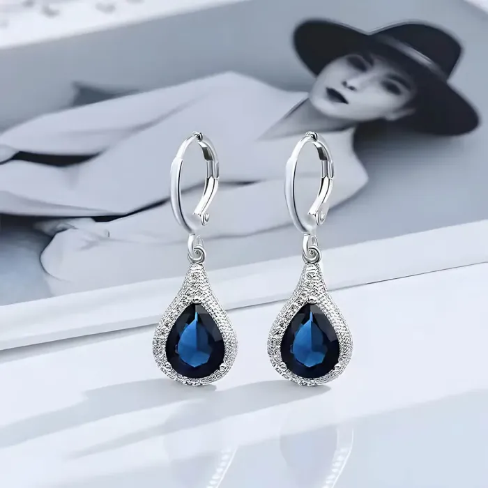 Náušnice Brillance Priscilla Royal Blue s krystaly Swarovski®