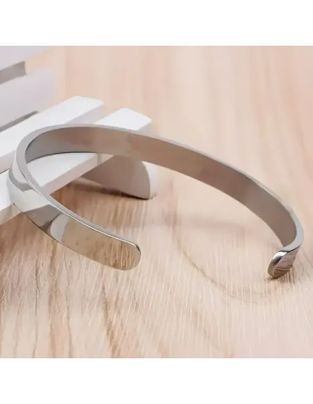 Elegantní nastavitelný náramek Nella z chirurgické oceli