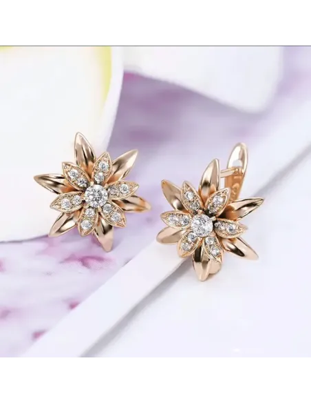 Květinové náušnice La Diamantina Lilianna Gold se zirkony, zlatavý lesk a jiskřivé kamínky
