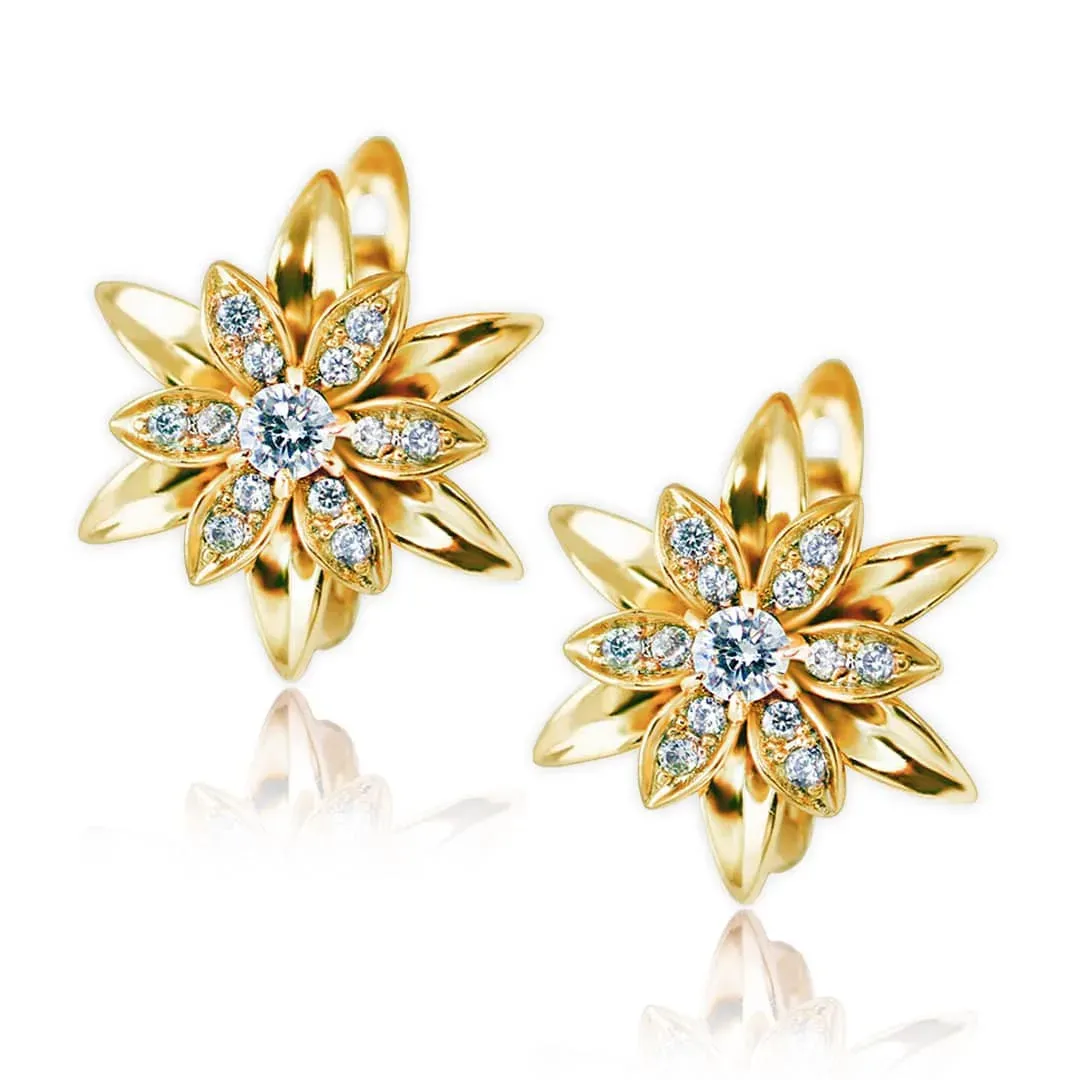 Květinové náušnice La Diamantina Lilianna Gold se zirkony, zlatavý lesk a jiskřivé kamínky