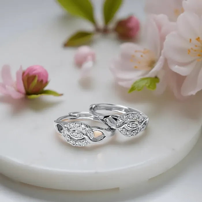 Třpytivé náušnice Brillance Nefertiti marquise se zirkony