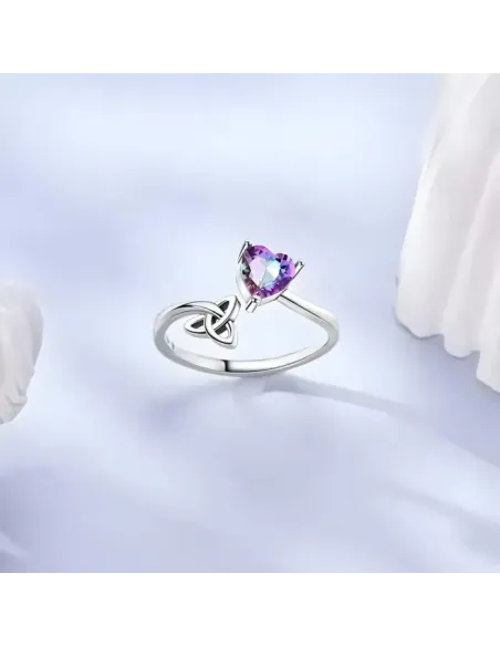 Dámský stříbrný prsten Duhové srdce Trinity