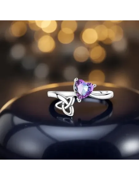 Dámský stříbrný prsten Duhové srdce Trinity