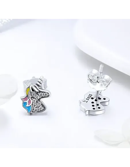 Stříbrné náušnice Třpytivý jednorožec se zirkony