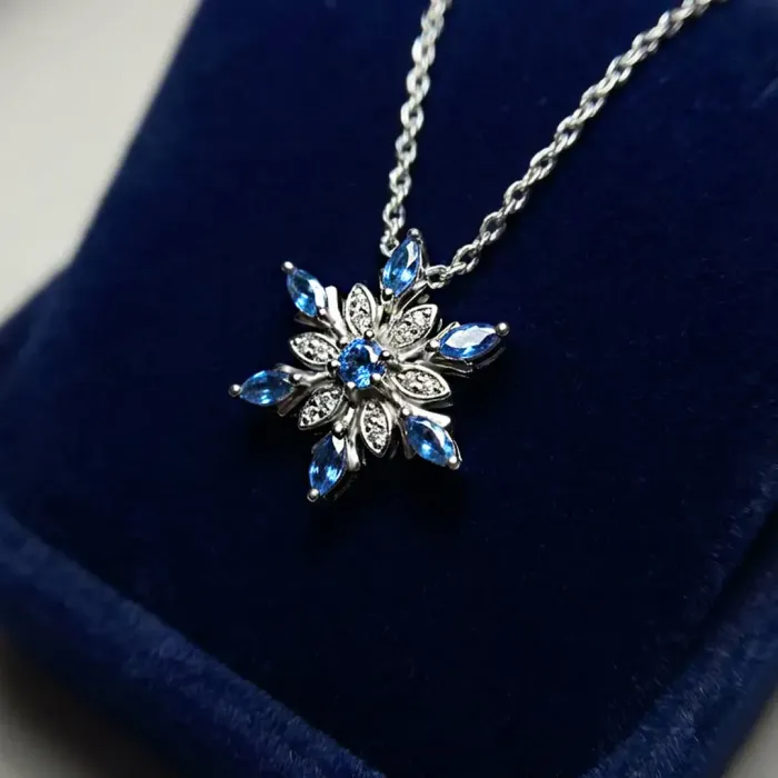 Náhrdelník Sněhová vločka s modrými a čirými zirkony | Elanis Jewel