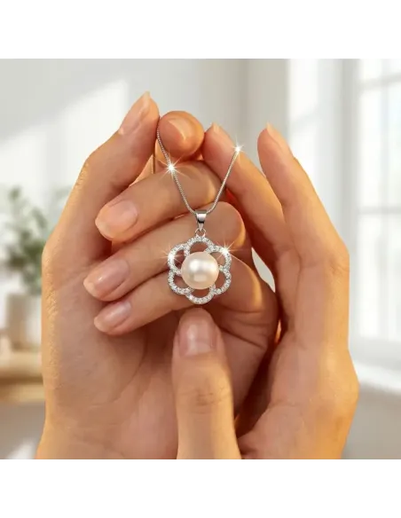 Romantický perlový náhrdelník Pearl Flower