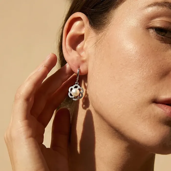 Romantické perlové náušnice Pearl Flower