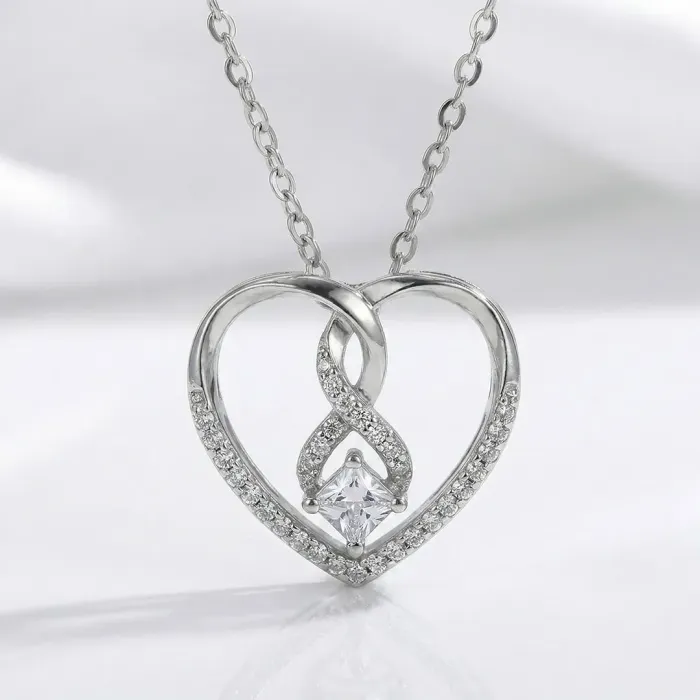 Romantický náhrdelník Forever Love se zirkony
